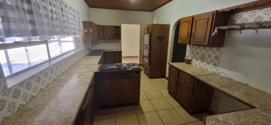 5 Bedroom Property for Sale in Krokodildrift A H North West